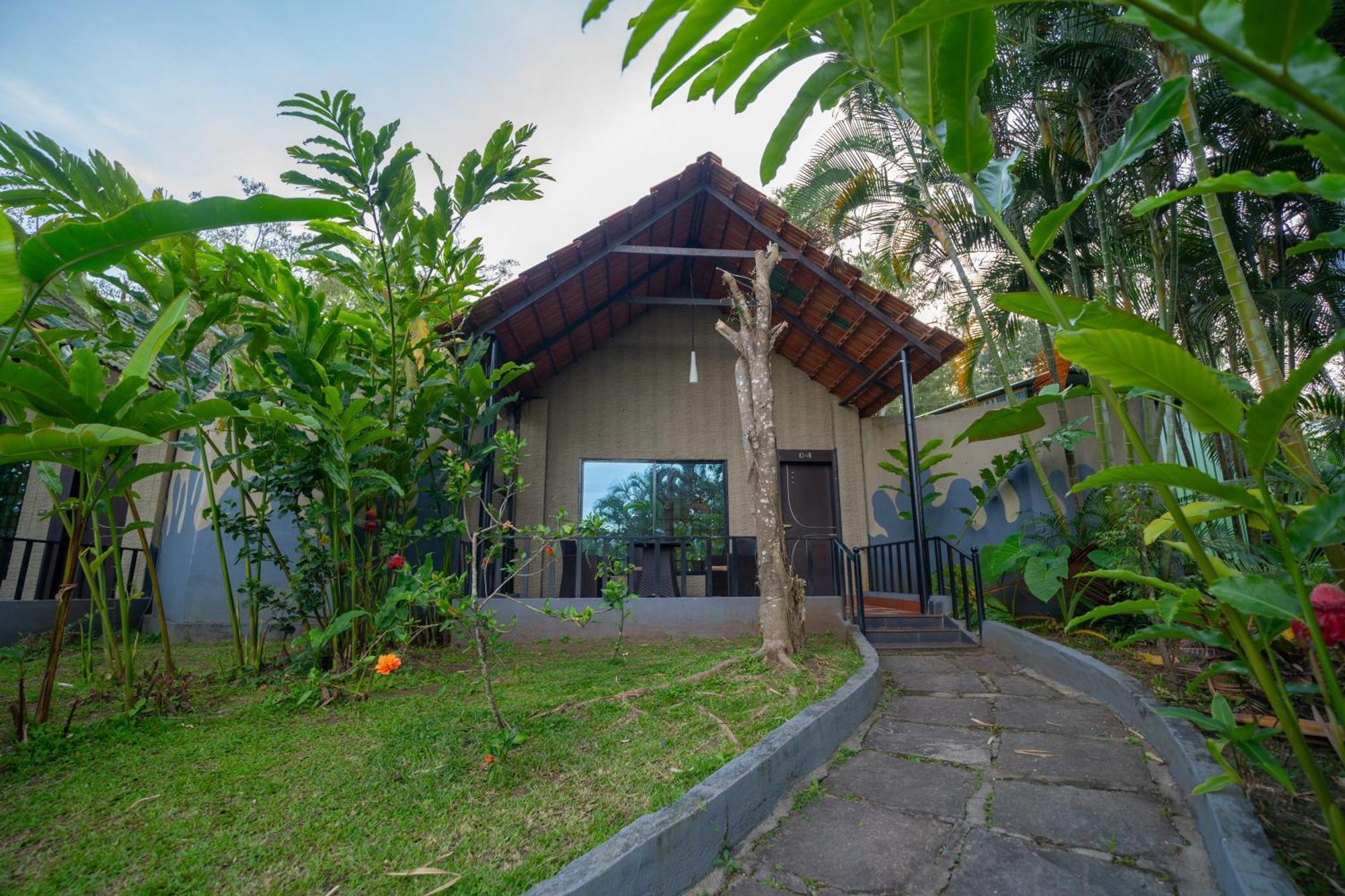 Coorg Jungle Camp Backwater Resort Suntikoppa エクステリア 写真