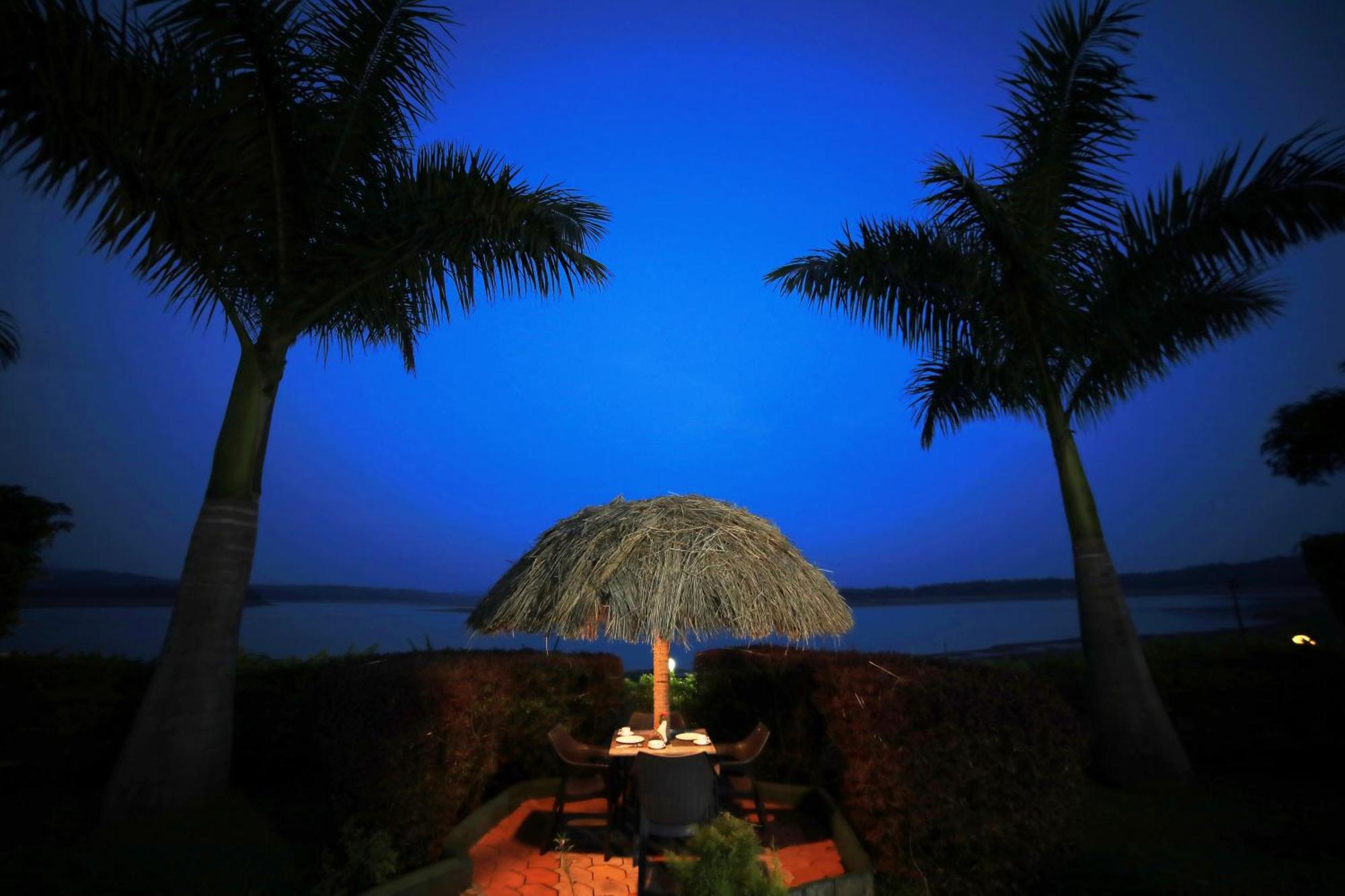 Coorg Jungle Camp Backwater Resort Suntikoppa エクステリア 写真